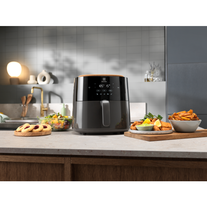 Electrolux - Air Fryer - EAF7CG