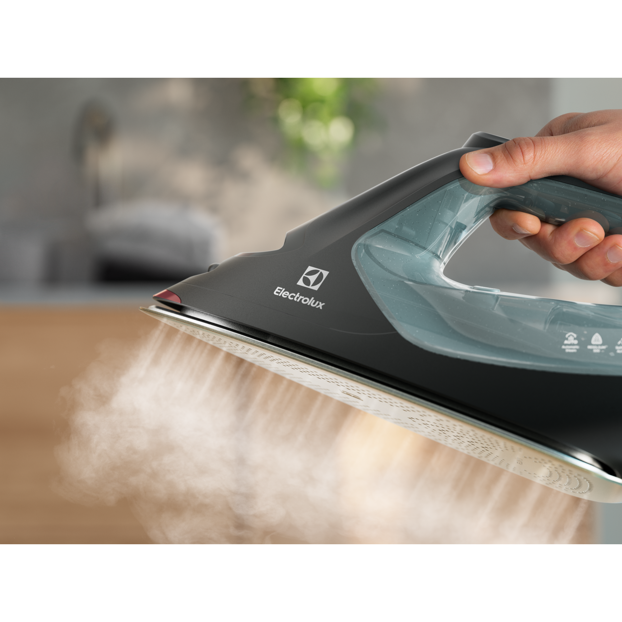 Electrolux - Dampstrykejern - E8SI2-8OG
