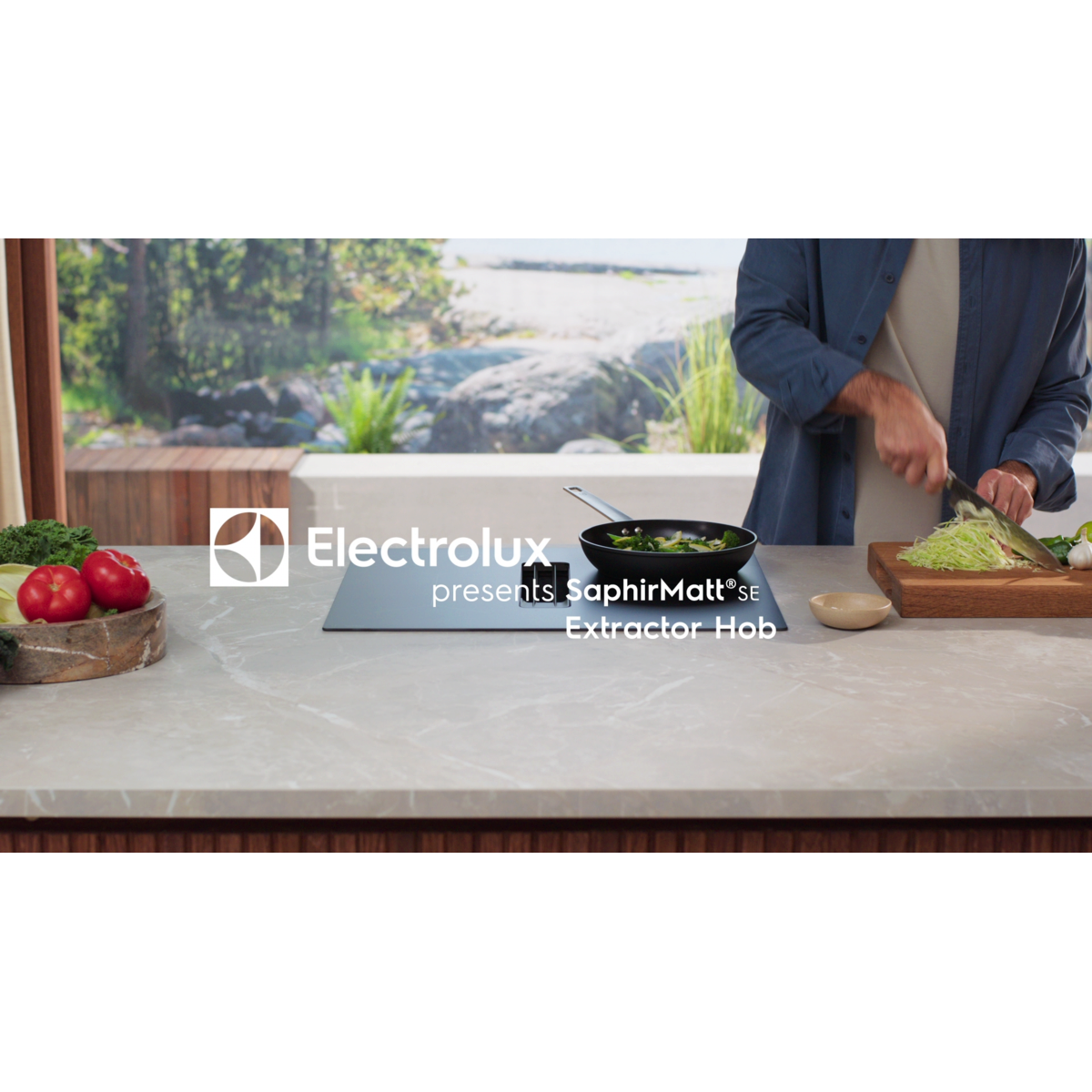 Electrolux - Induksjonstopper med integrert ventilator - HHOB8T0MC