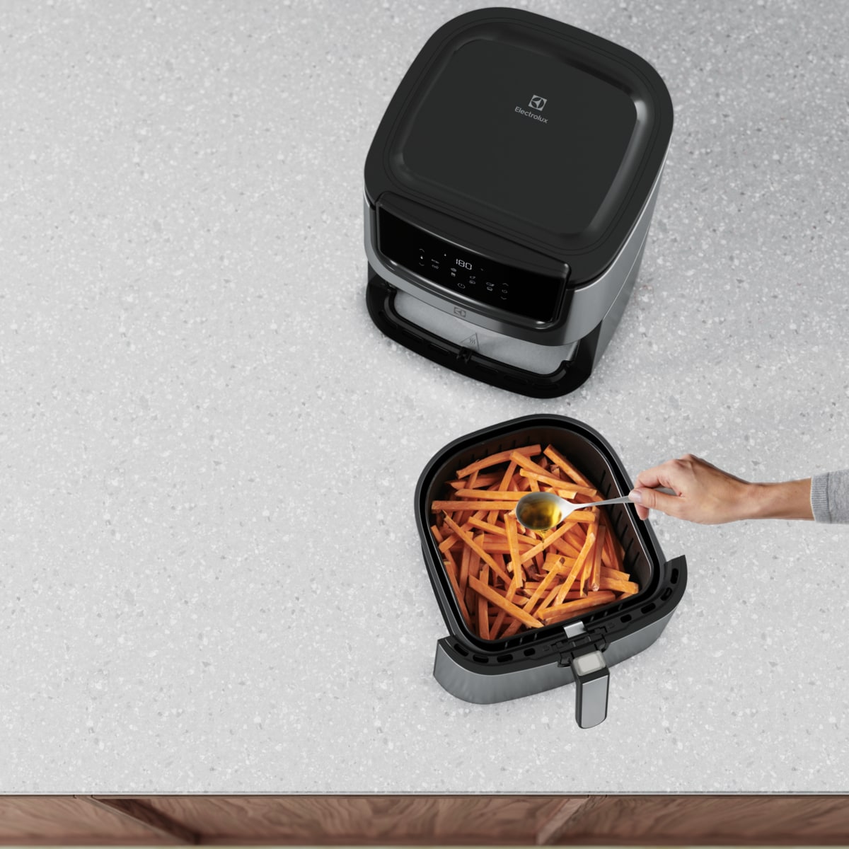 Electrolux - Air Fryer - E6AF1-4ST
