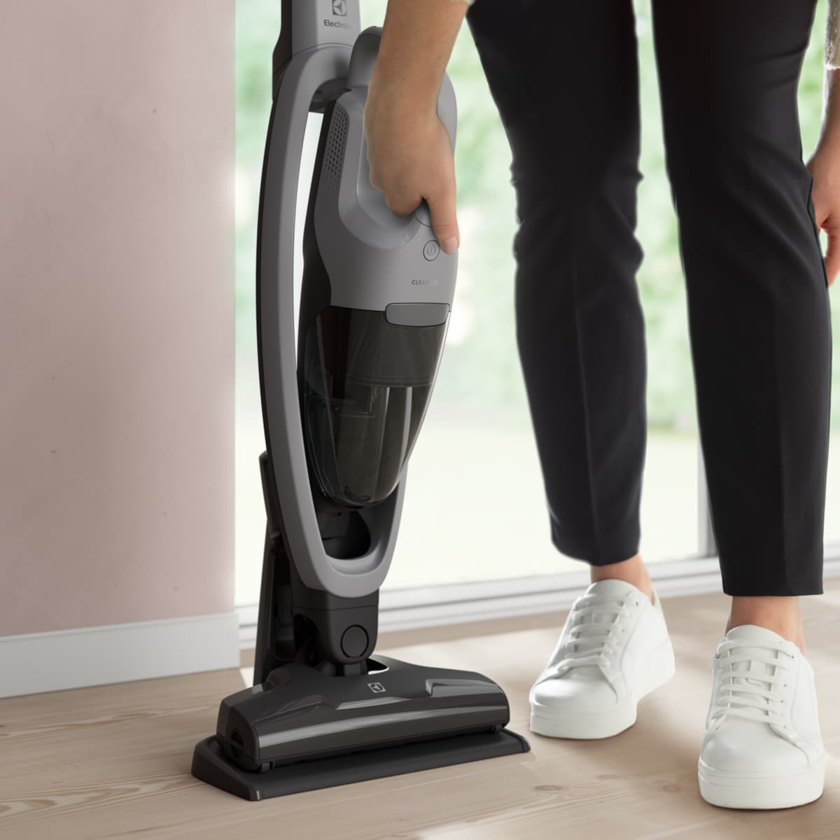 Electrolux - Oppladbar støvsuger - ES52CB18UG