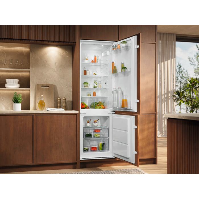 Electrolux - Integrert kombiskap - LNS3LE18S