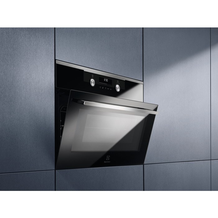 Electrolux - Kompaktovn - CKM806CX