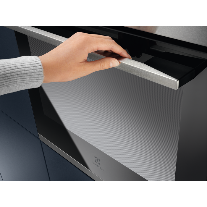 Electrolux - Innbyggingsovn - CKB101X