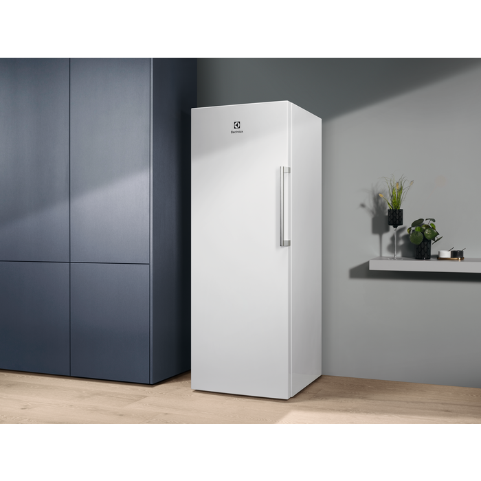 Electrolux - Frittstående kjøleskap - LRB2DE33W