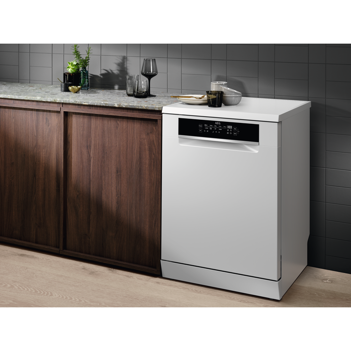 Electrolux - Frittstående oppvaskmaskin 45-60 cm - ESS87300UW