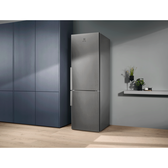 Electrolux - Frittstående kombiskap - LNB1LE34XR