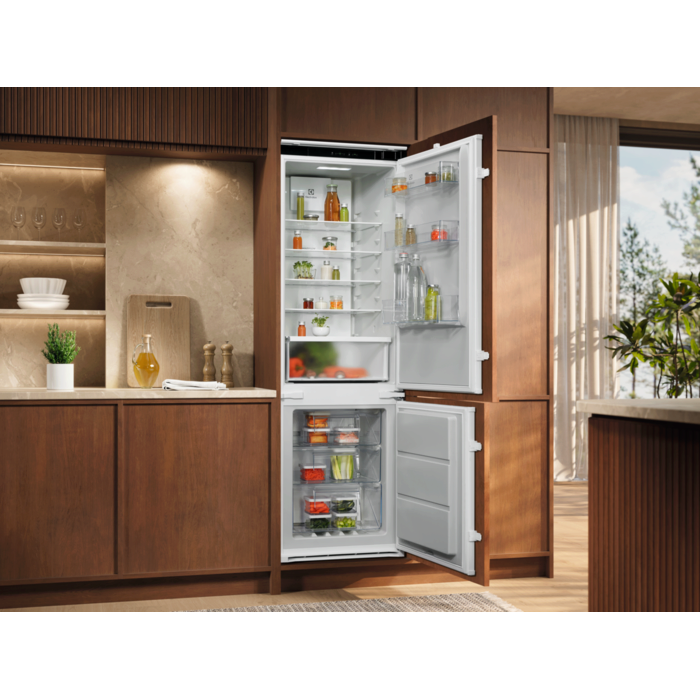Electrolux - Integrert kombiskap - LNT6ME18S0