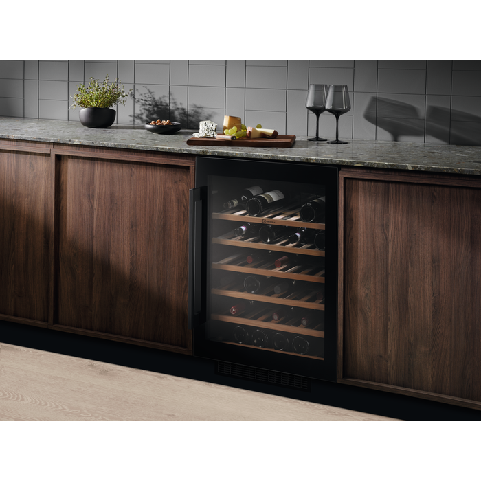 Electrolux - Vinskap - EWUS052B5B