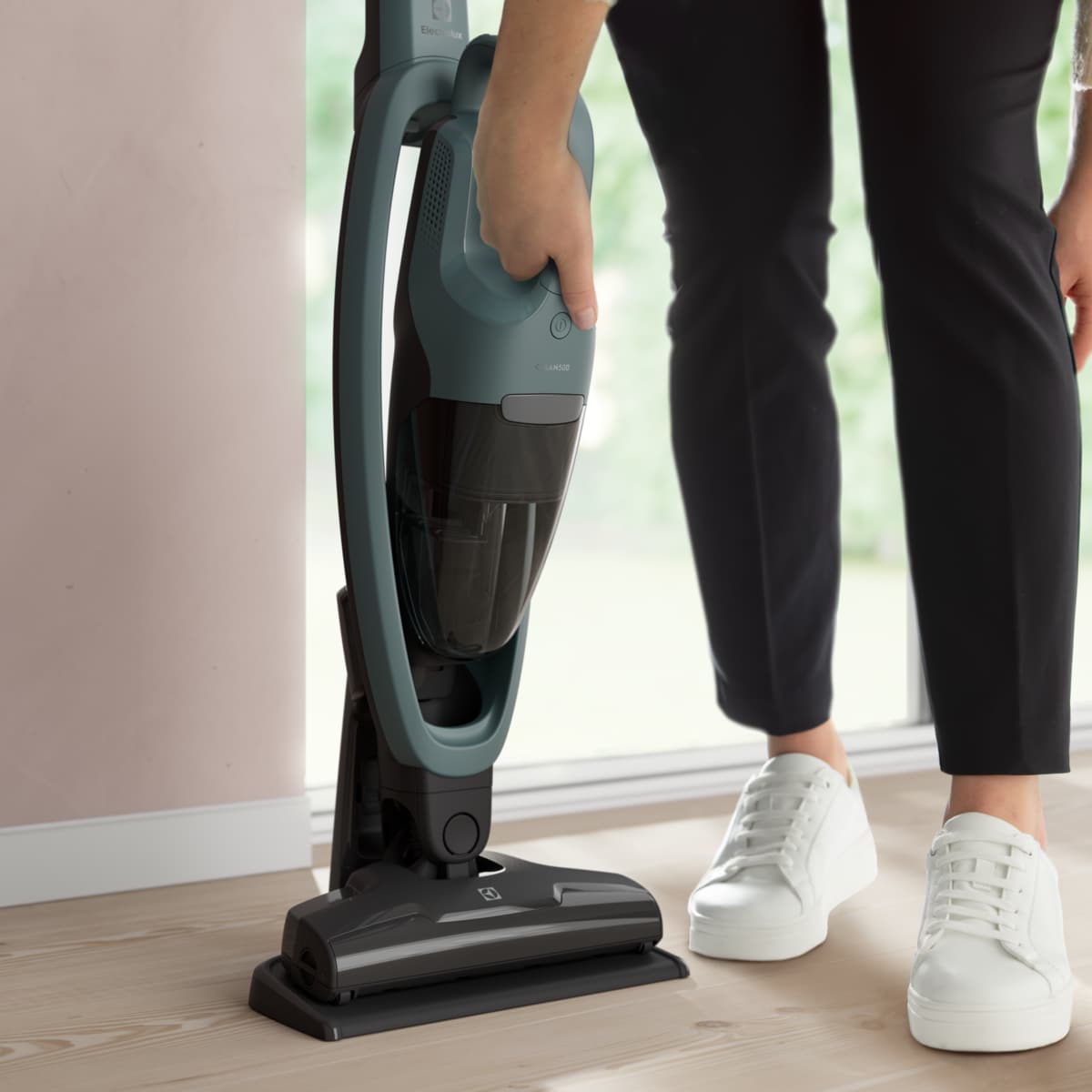 Electrolux - Oppladbar støvsuger - ES52CB18OG