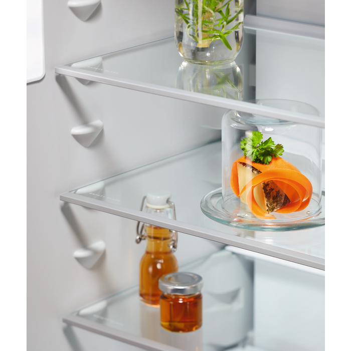 Electrolux - Integrert kombiskap - KNP7MD18S
