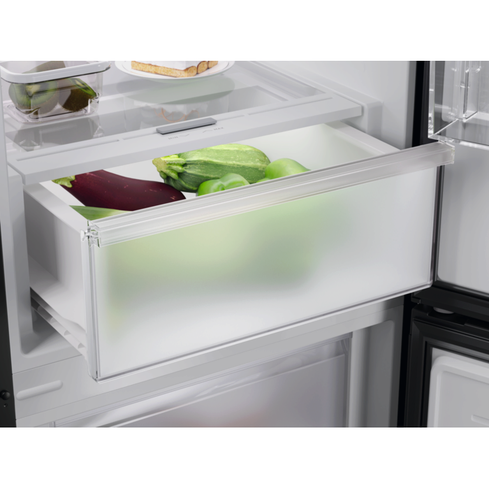 Electrolux - Frittstående kombiskap - KRC618DW