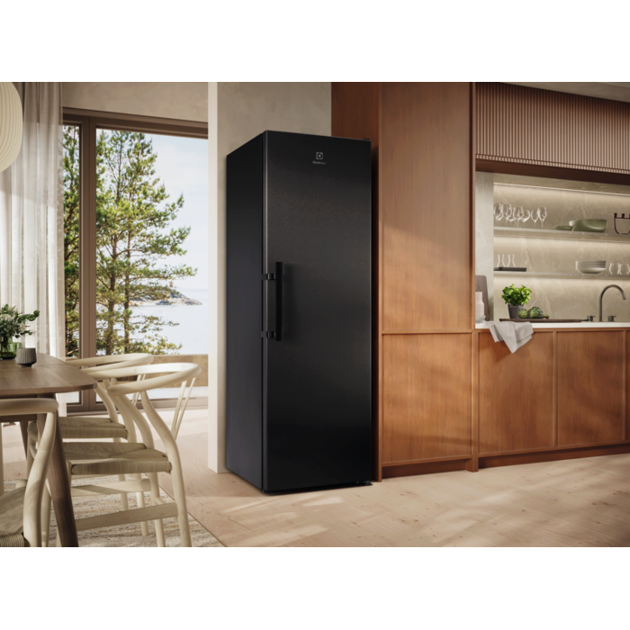 Electrolux - Frittstående kjøleskap - LRC8MD39B