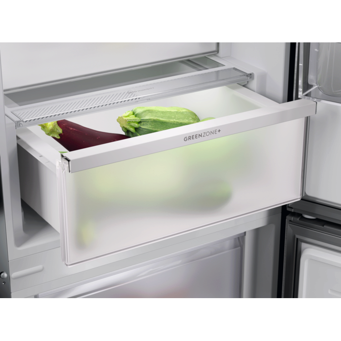 Electrolux - Frittstående kombiskap - LNT7MC36W