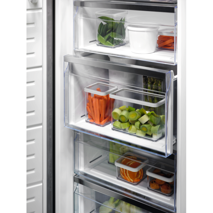 Electrolux - Frittstående frysere - LUS7ME28W