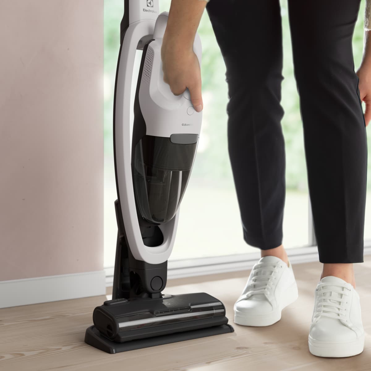 Electrolux - Oppladbar støvsuger - ES52CB21SH