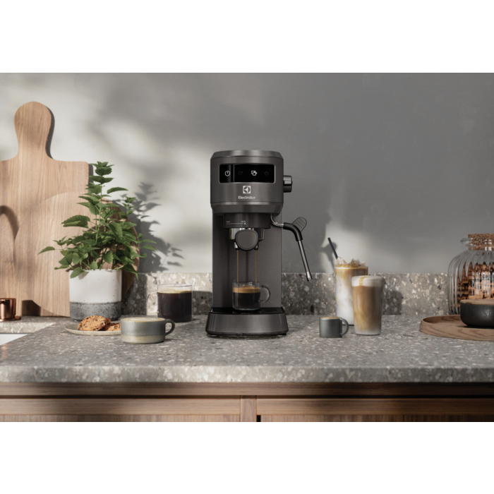 Electrolux - Kaffetrakter - E6EC1-6BST