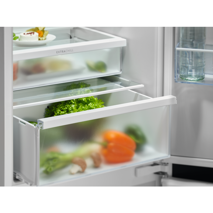 Electrolux - Integrert kombiskap - ENT6ME19S