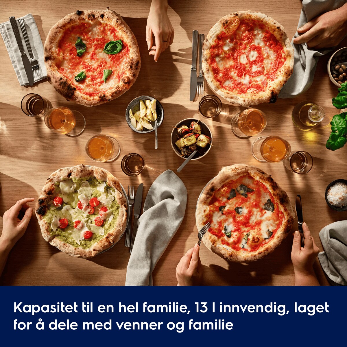 Kapasitet til en hel familie, 13 l innvendig, laget for å dele med venner og familie