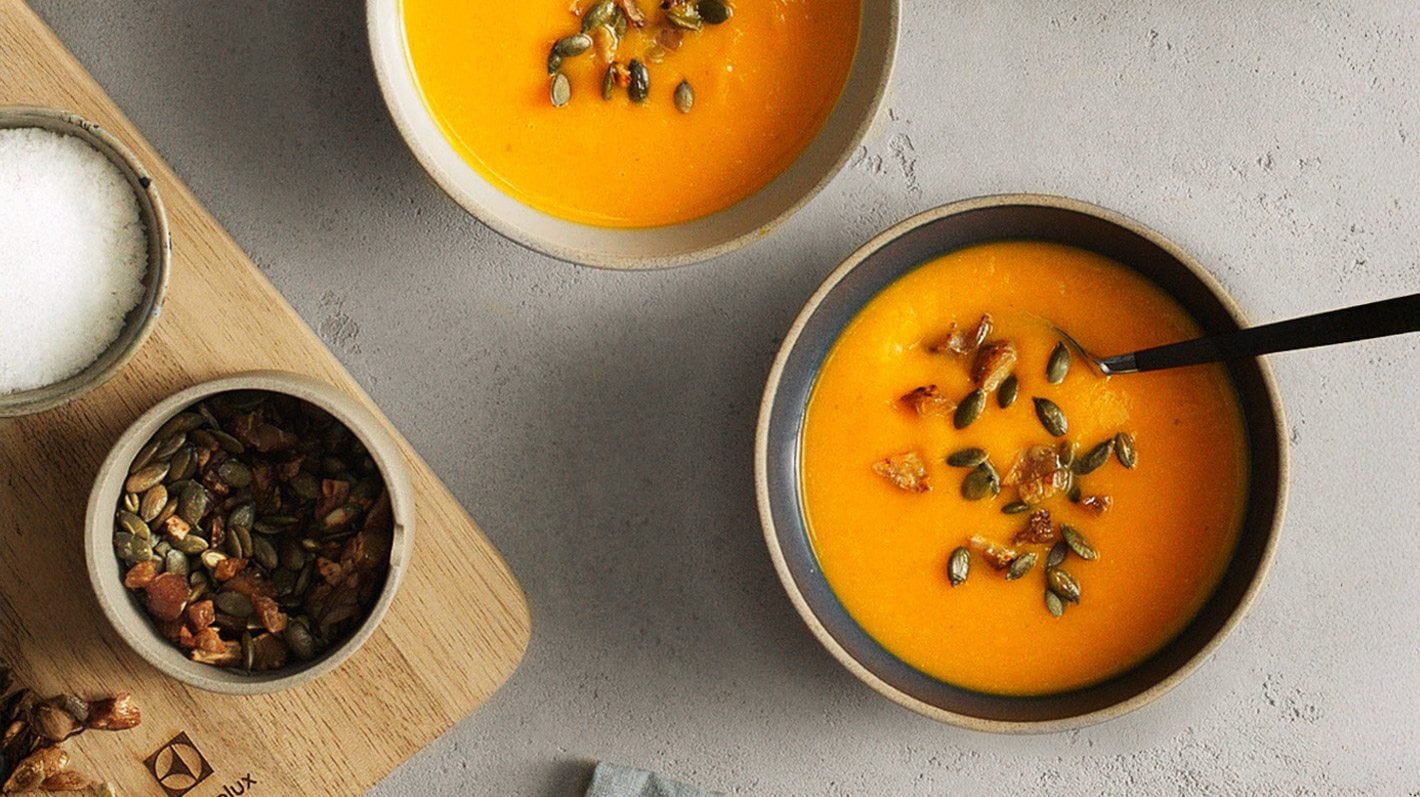 En suppe som er mikset i en blender.