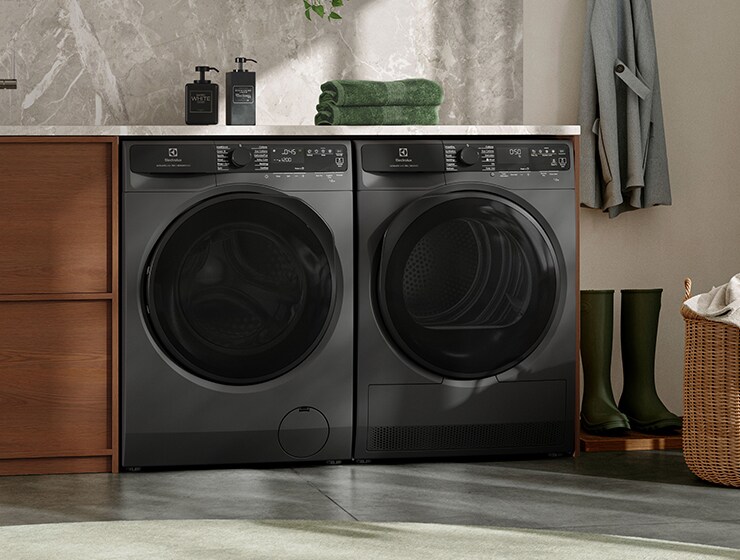 To vaskemaskiner i et rom