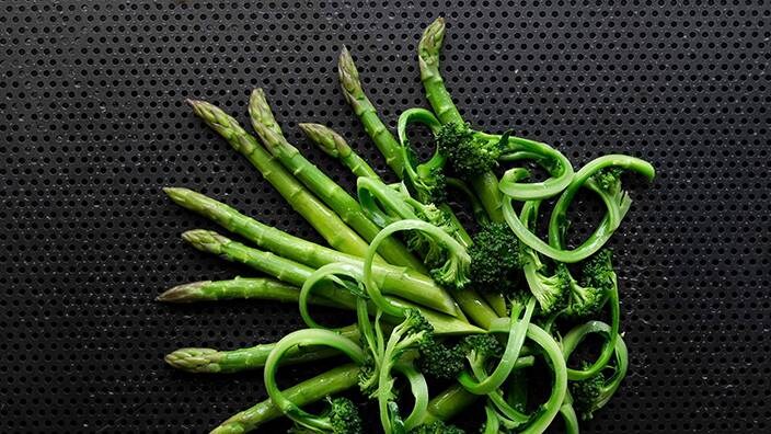asparges og broccoli