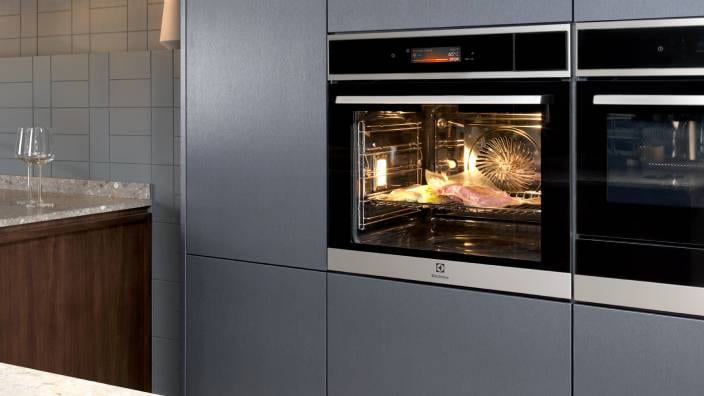 Vakuumpakket mat blir tilberedt i en dampovn fra Electrolux.