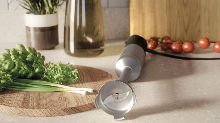 Stavmixer och grönsaker